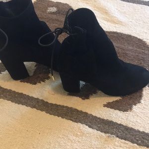 STEVE MADDEN SOCK BOOTIES